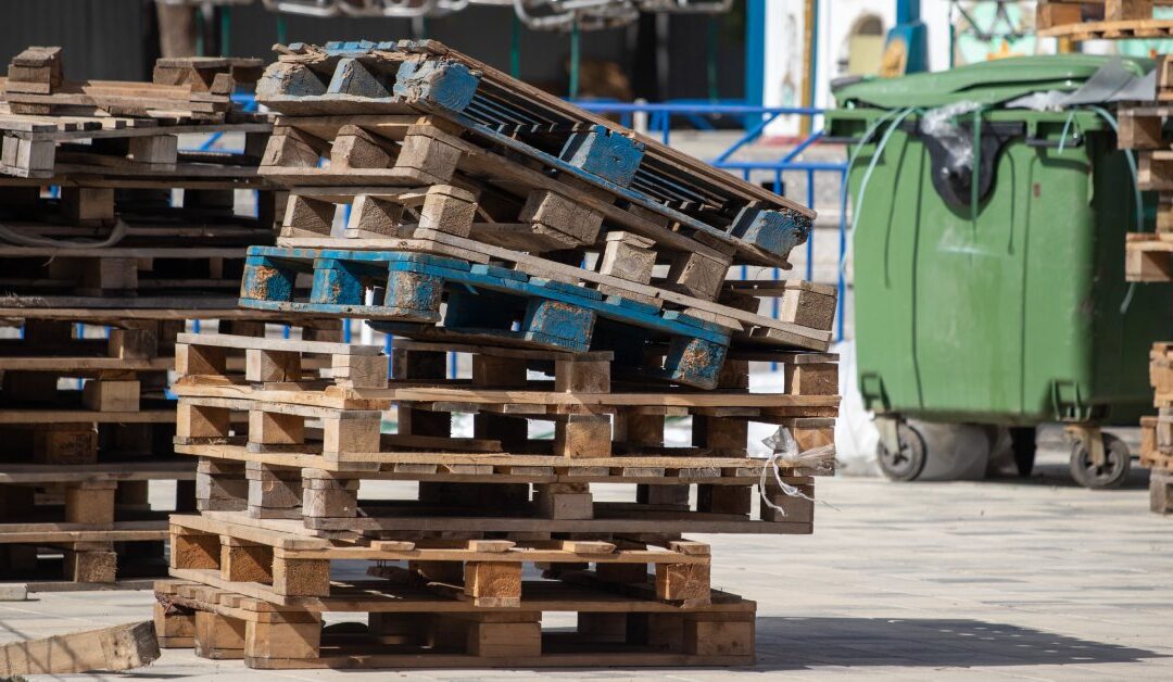 Common Causes of Damage to Wooden Pallets